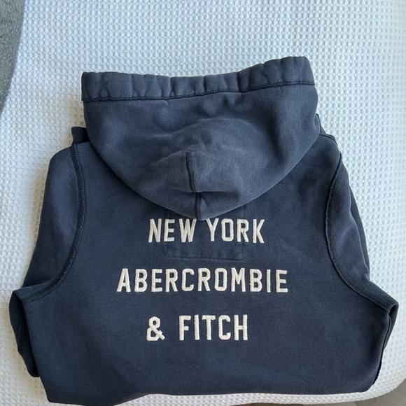 y2k Abercrombie and finch men’s zip up - Picture 2 of 2